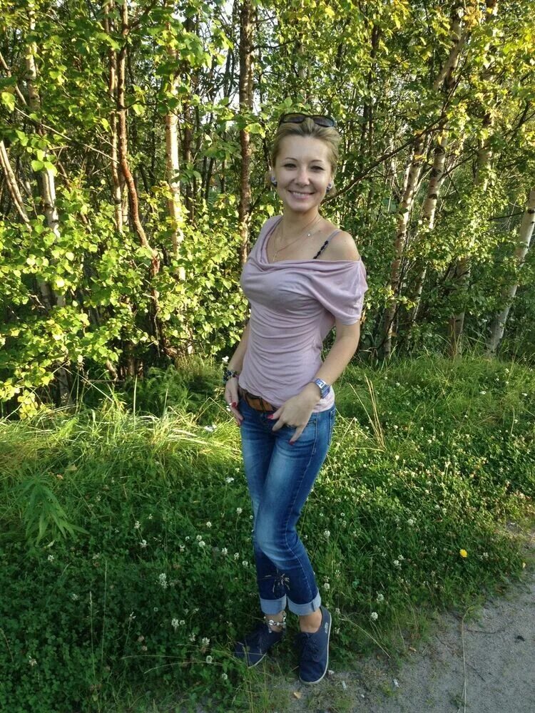 Девочки в мурманске. Девушки мурманска. Девушки мурманска с номерами. Мурманск девушка знакомлюсь. Дамы мурманска.