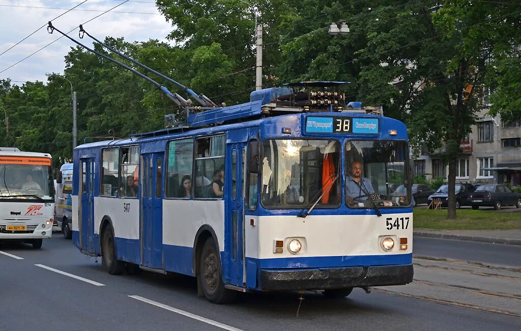 Сколько троллейбусных