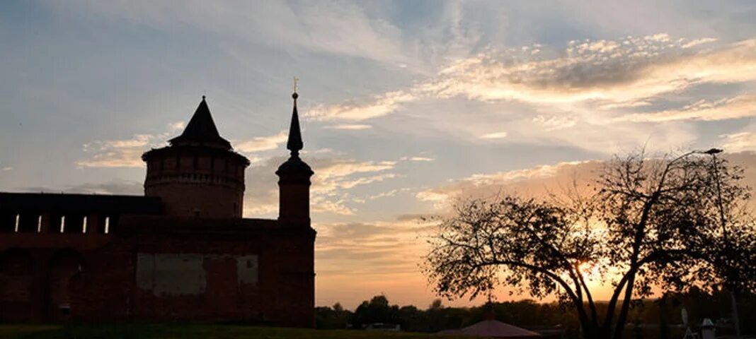 Погулять коломне. Вечерняя Коломна. Коломенское вечером. Вечерняя Коломна фото. ООО вече Коломна.