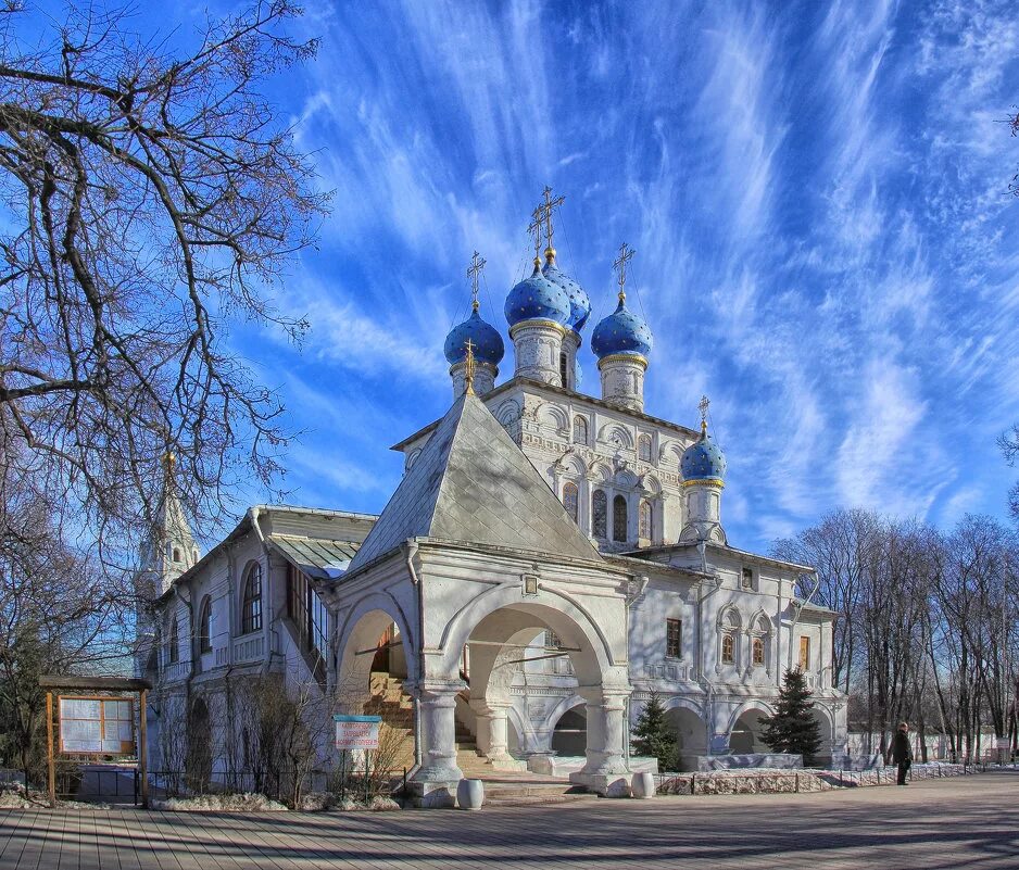 Церковь казанской иконы. Храм казанской иконы божией матери (коломенское). церковь казанской богоматери казань. церковь иконы казанской божьей матери в москве коломенское. казанская икона божией матери в церкви.