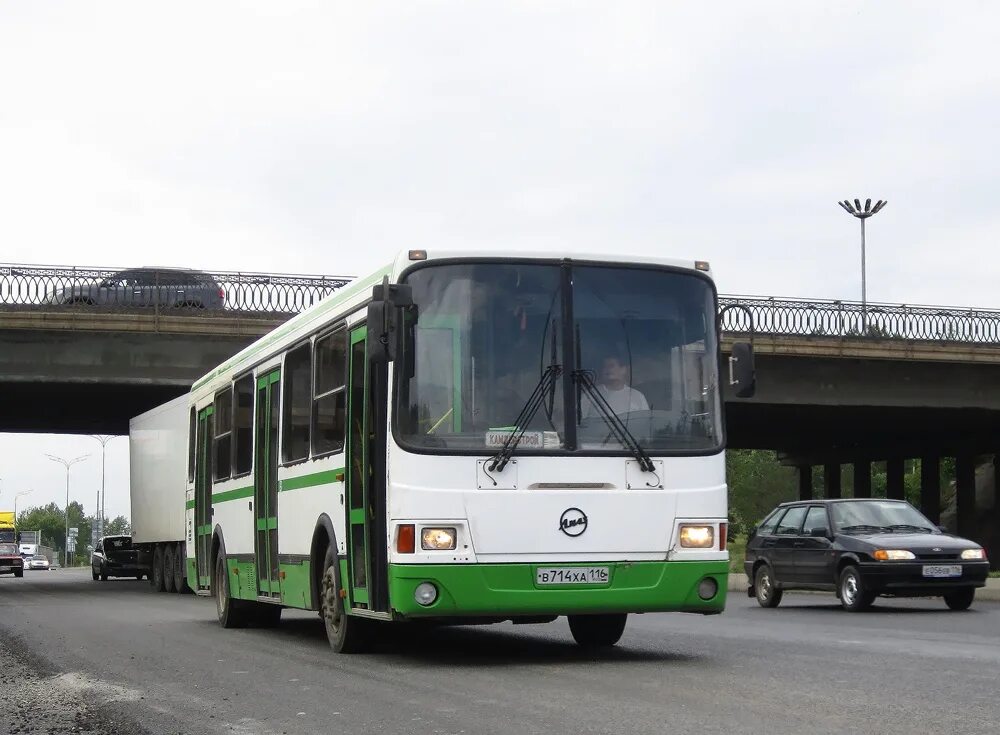 Автобус татарстан набережные челны. Лиаз в набережных челнах. автобус татарстан. автобус лиаз-грозный. лиаз мурманск.