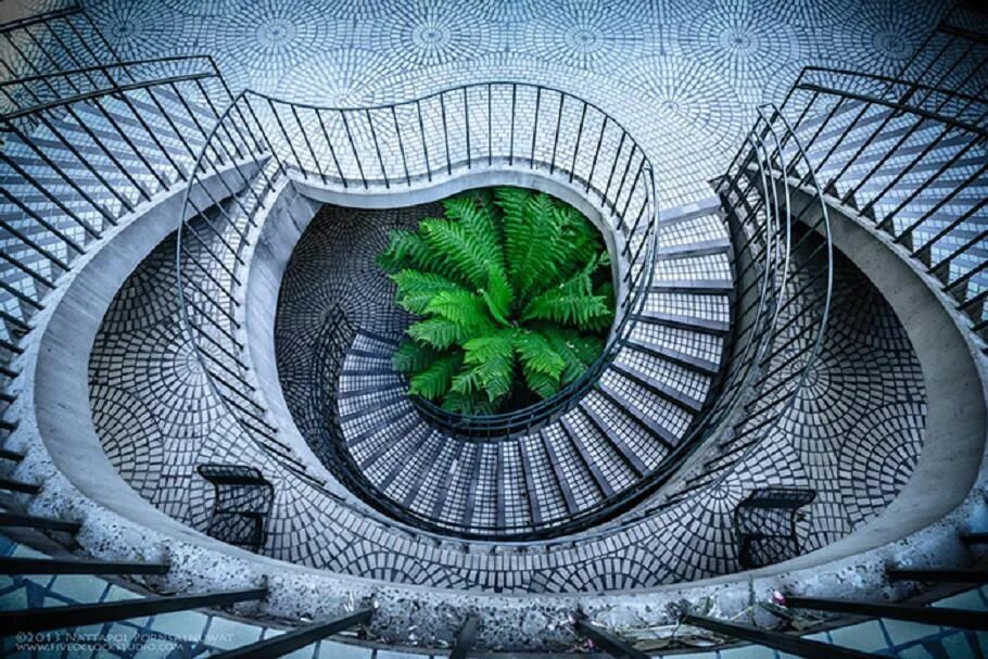 Хроники акаши пробуждение силы. Необычные лестницы. Спираль мечты. Плиты мечта чашка тэн крестовина крепеж. Спираль мечты.