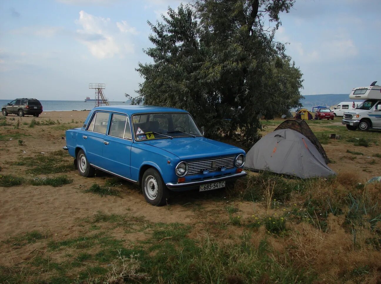 Куплю б у ваз в крыму. ВАЗ 2101 В Крыму. Совет министров Крым автомобили. Автомобиль Крым фото. Дикарем на машине в Крым 2023 год.