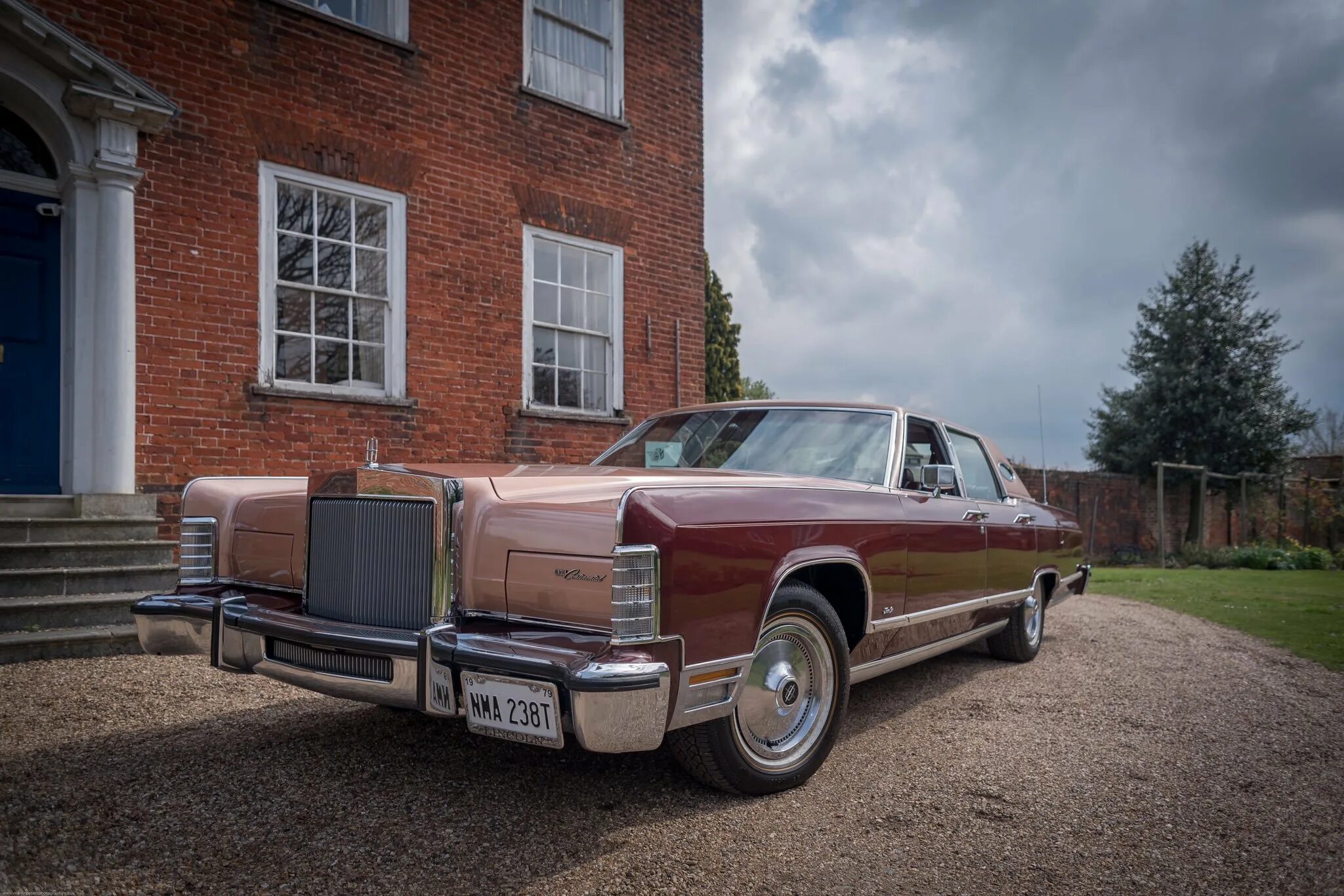 Линкольн кар 2. Форд Линкольн Континенталь. Lincoln Continental Town car. Линкольн Таун кар 1981 фараон. Линкольн Континенталь 78 года.