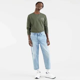 Levis tapered