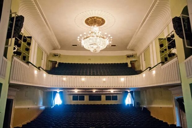 Kultura hall. Концертный зал Волгоград. Kultura Concert Hall Волгоград. Культура концерт Холл Волгоград. Концертный зал Волгу.