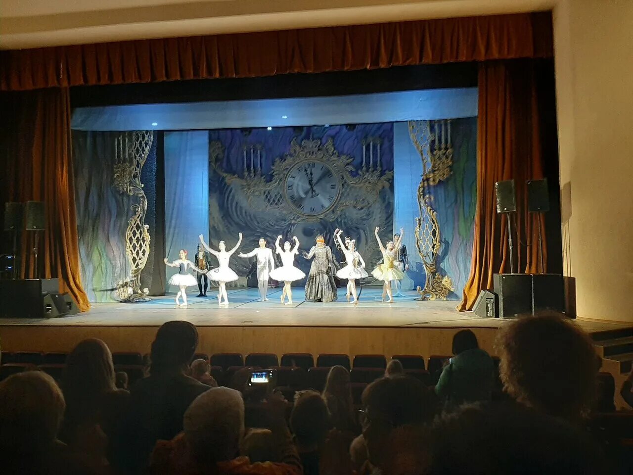 хк тамбов заставка. химик вхл. ледяные соколы хк. химик билеты. волжский квн атмосфера 2022.