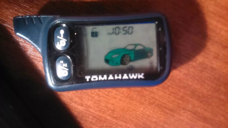 Томагавк открыта дверь. Tomahawk TZ 9020. Tomahawk 9020 автозапуск. Томагавк TZ 9020 иконки. Дополнительное реле сигнализации томагавк 9020.