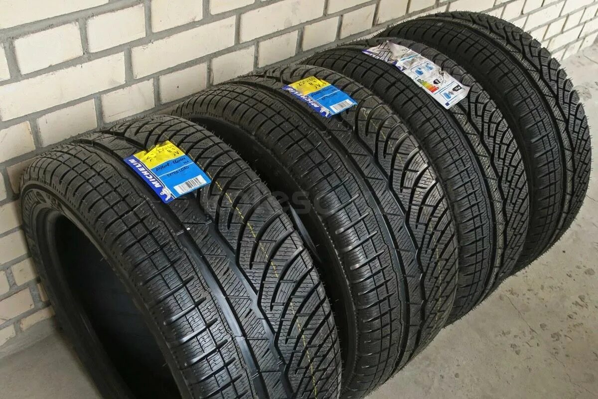 Купить шины мишлен 4. Шины Michelin Pilot Alpin pa4. Мишлен пилот альпин 4. Michelin Pilot Alpin pa4 245/35r20 95w XL. Alpin 295/40 r21.