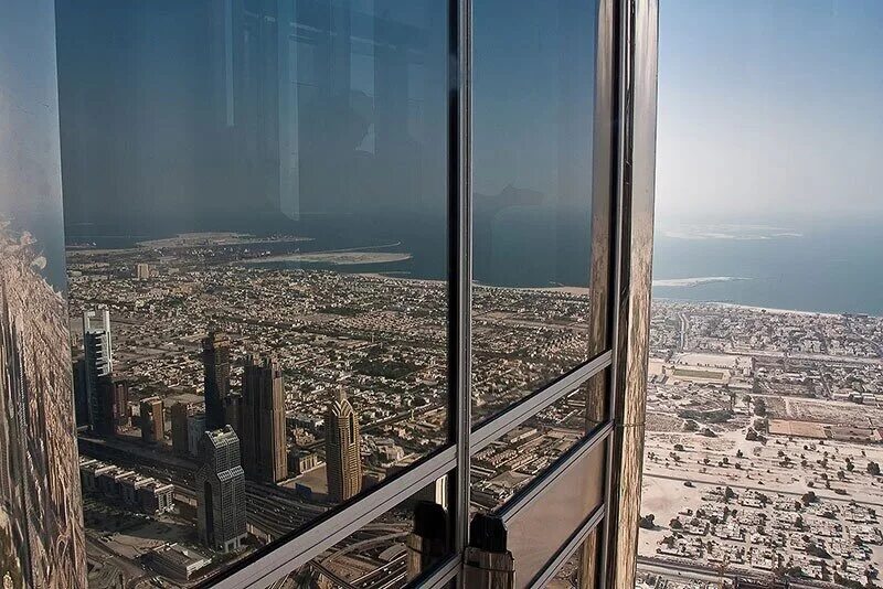 Бурдж-халифа дубай высота смотровая площадка. 124 этаж. Бурдж халифа вид с 124 этажа. Бурдж халифа вид с 124 этажа. Дубай бурдж халифа смотровая.