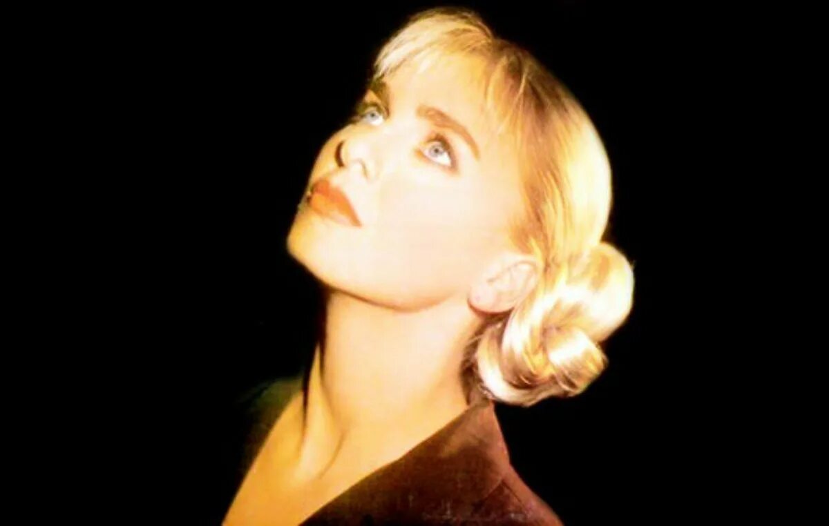 You better stop before. Сэм Браун. Сэм Браун певица. Sam Brown (1988). Сэм Браун певица stop.