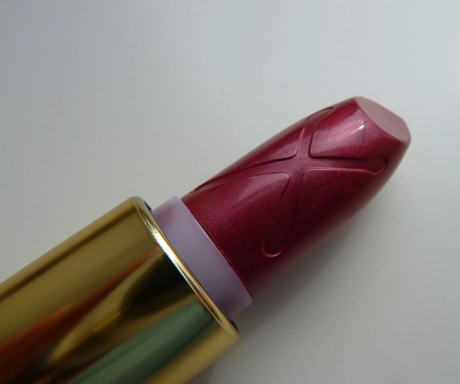 Губная помада Max Factor Colour Elixir 130 Mulberry. Макс фактор помада 130 Mulberry. Max Factor Colour Elixir Lipstick. Помада Макс фактор Чили 853. Губная помада макс