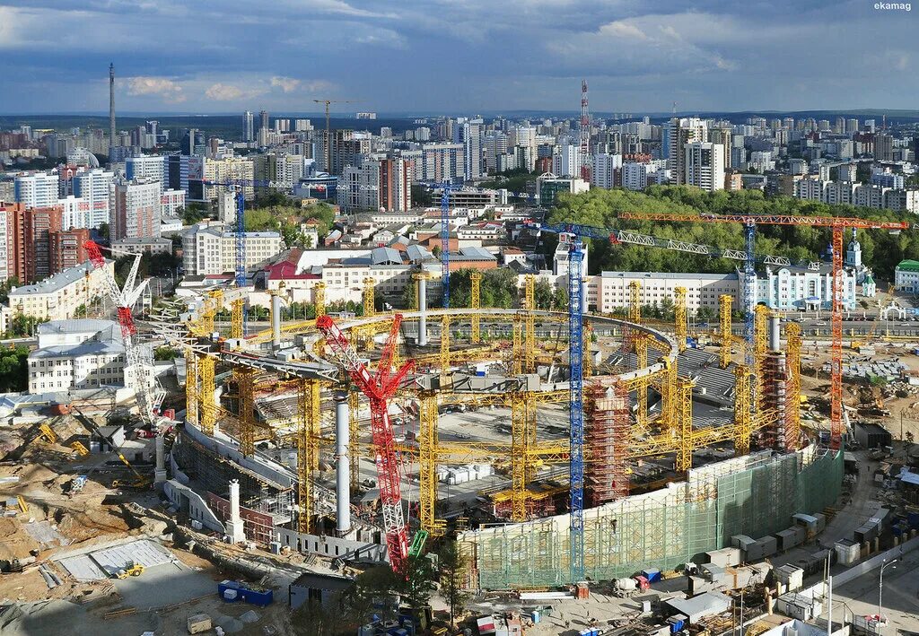 Сайт строительства екатеринбург. Стройки ЕКБ. Стройка панорама. Стройка Екатеринбург. Постройки Екатеринбурга.