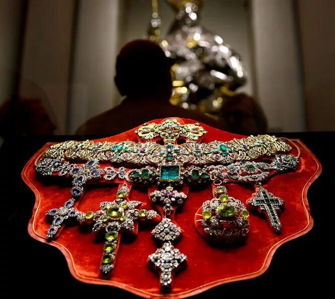 город драгоценностей