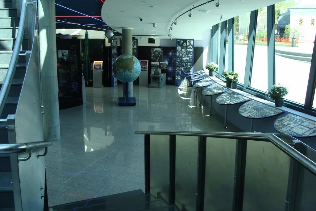 планетарий чайковский. планетарий ярославль. планетарий чайковский. планетарий чайковский. ярославский планетарий внутри.