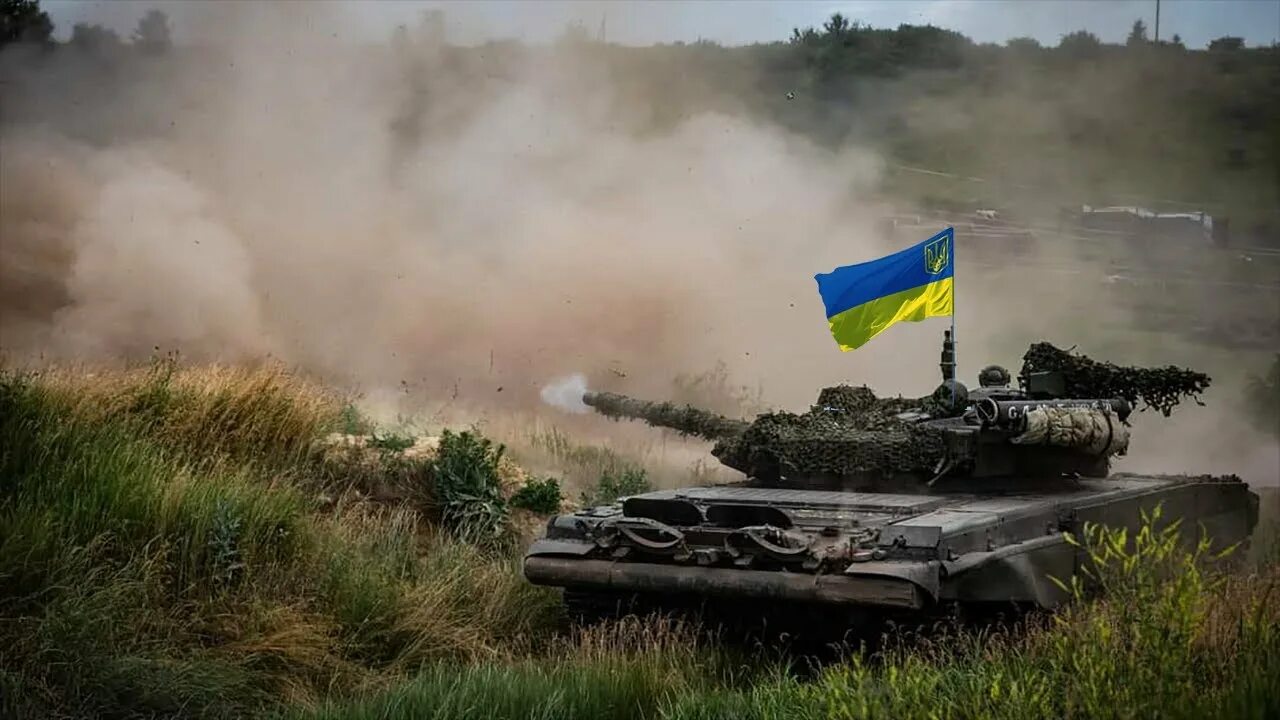 Нападение всу сегодня. Контрнаступление ВСУ 2022. Военные Украины ВСУ В 2023. Российские танки на поле боя. Танки Украины.