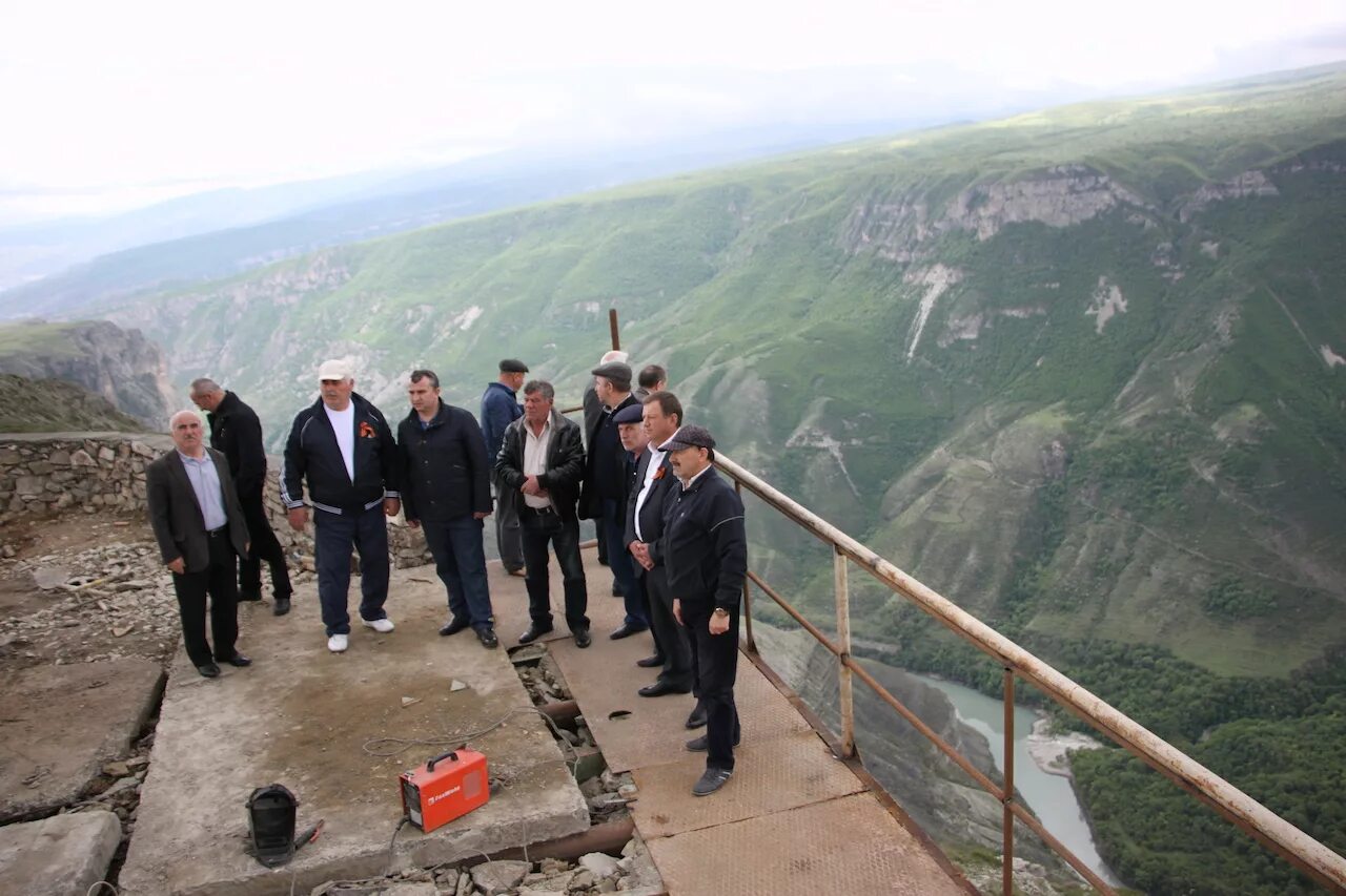 Дубки казбековский. П дубки дагестан. поселок городского типа дубки дагестан.