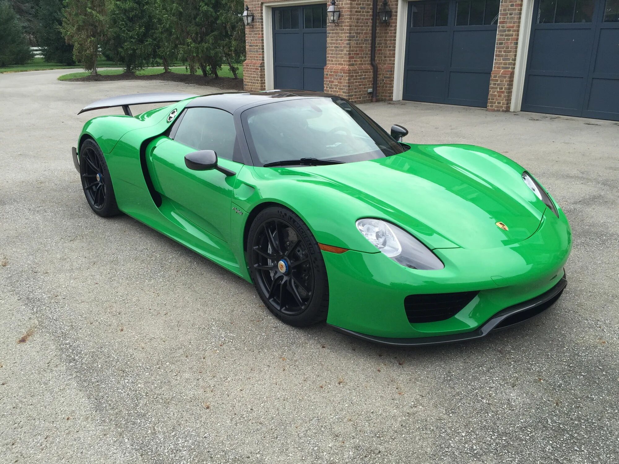 Viper green. Порше 918. Порше 918 зеленый. Порше 918 салатовый. Порше 918 Spyder.