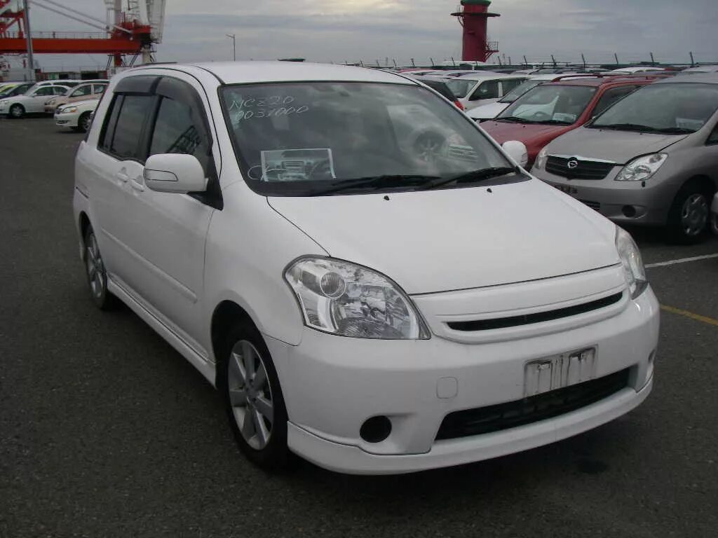 Тойота раум 2003. Toyota Raum 2003. Тойота Раум 97. Тойота Раум 3 поколения.