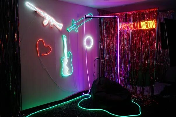 Студия неон. Студия неон. Студия неон. Неоновый зал. Фотостудия неон.