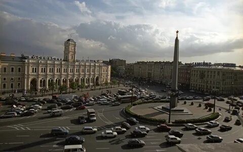 Экскурсии от площади восстания