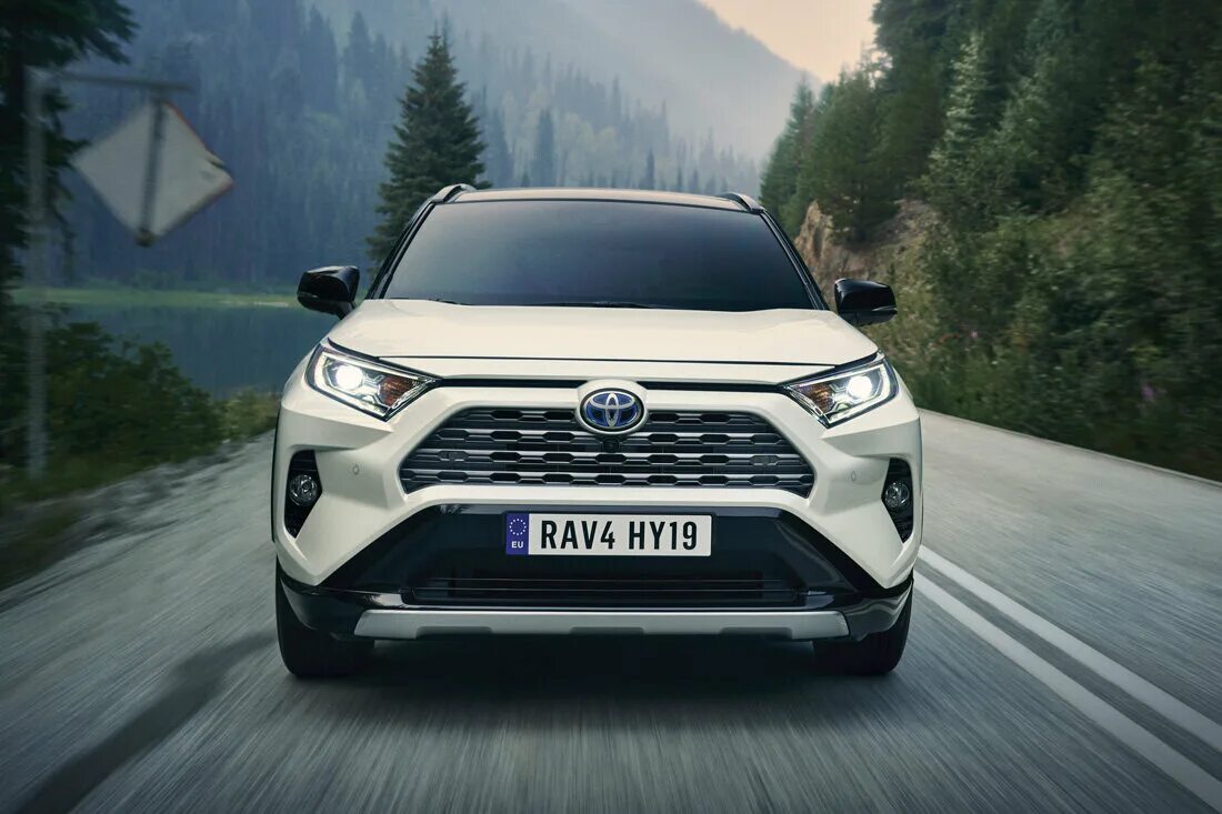 Нов 5 апреля. Toyota rav4 5 поколение. Тойота рав 4 пятого поколения. Тойота рав 4 новая. Тойота рав 4 2022.