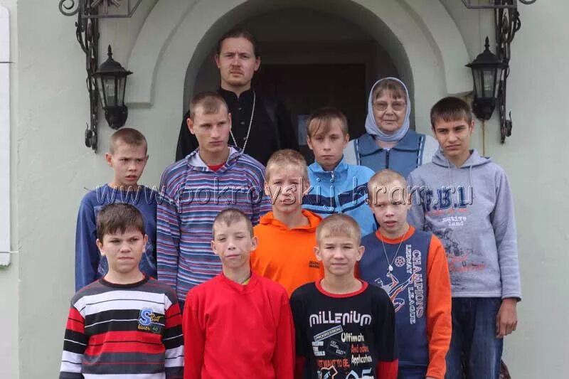 школа интернат 5 детский дом. 5 интернат саратов. детский интернат. школа интернат дети. заокский интернат спецшкола интернат.