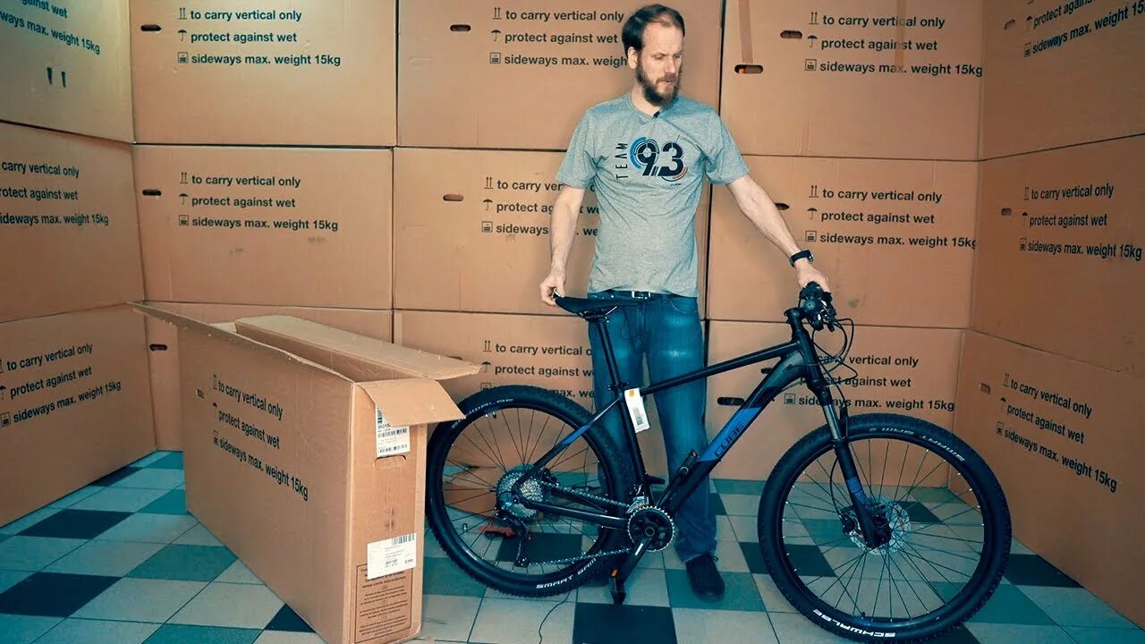 Сборка велосипеда из коробки цена. Велосипеды куб аим сл 2022. Велосипедные коробки. Коробка для велосипеда. Велосипед в коробке.