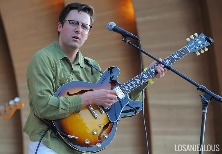 Vs nick waterhouse. Nick Waterhouse. Ник Вотерхаус певец. Nick Waterhouse - man leaves Town. Offenbach feat Nick Waterhouse.