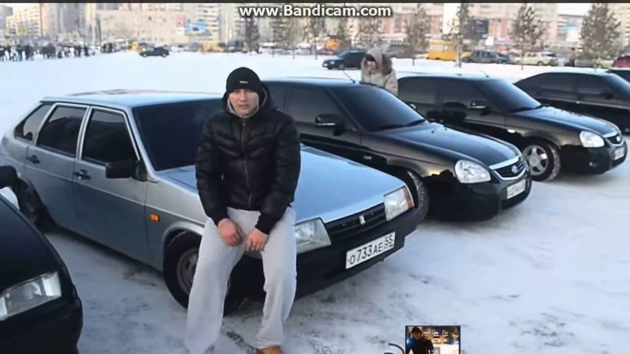 Бумер парень. Пацан возле машины. Ваз 2109 ак 47. Ваз 2109 адидас. Пацаны около машины ночью.
