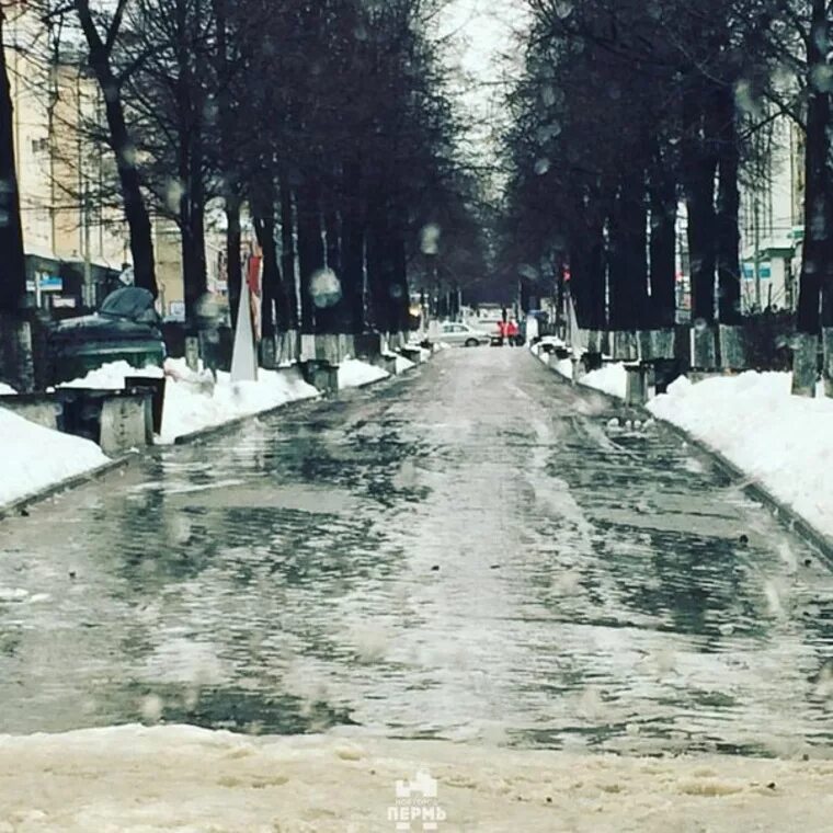 Гололед сегодня видео. Гололед пермь. потепление в перми. гололед в ростове на дону. гололед в городе.