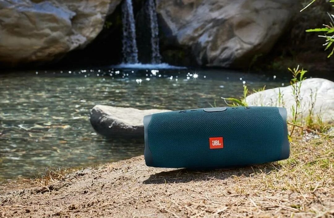 Jbl charge 5 разобранная. Jbl чарджер 2. Колонка jbl charge+. Колонка jbl чардж 5. Колонка портативная jbl charge 1.