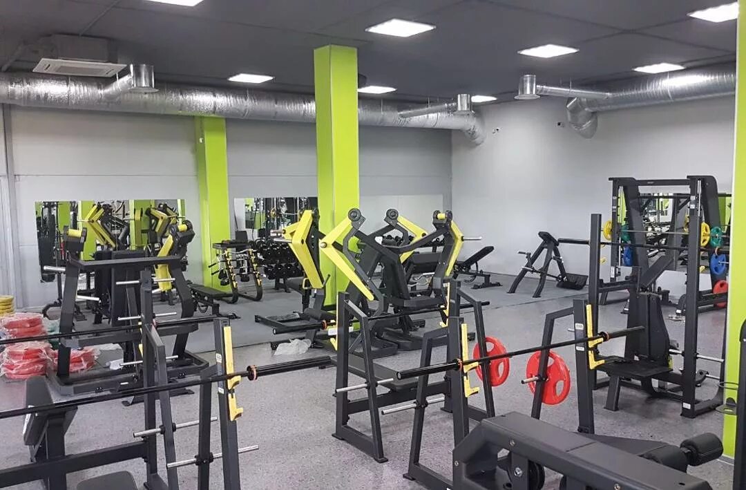 Digger спортзал краснодар. Тренажерный зал кореновск. Фитнес кореновск. Тренажерный зал эра спорта кореновск. Фитнес клубы в черкесске.