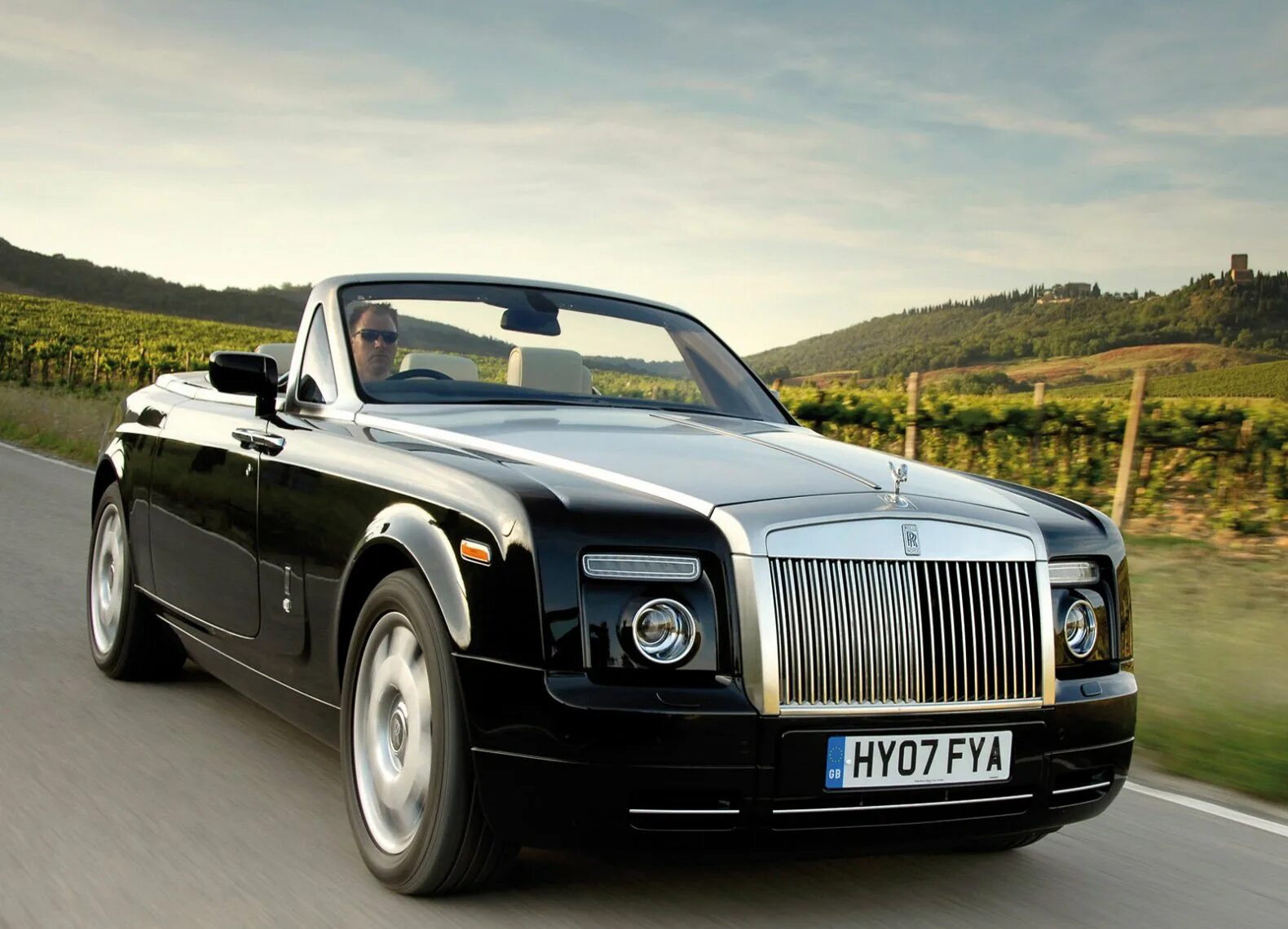 Как называется роллс ройс. Rolls-Royce Phantom Drophead Coupe 2007. Rolls Royce Phantom Drophead. Phantom Drophead Coupe. Rolls Royce Phantom 2008.