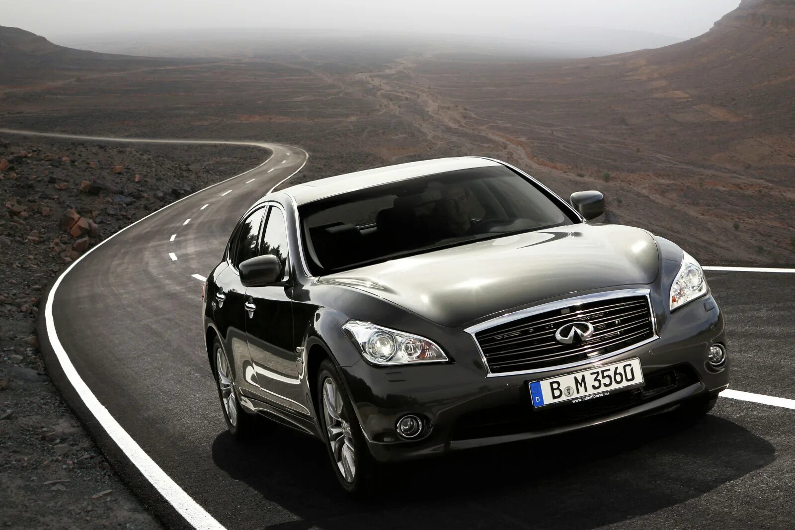 Инфинити седан м 35. Infiniti m35 2012. Infiniti q70. Infiniti m37 2015.