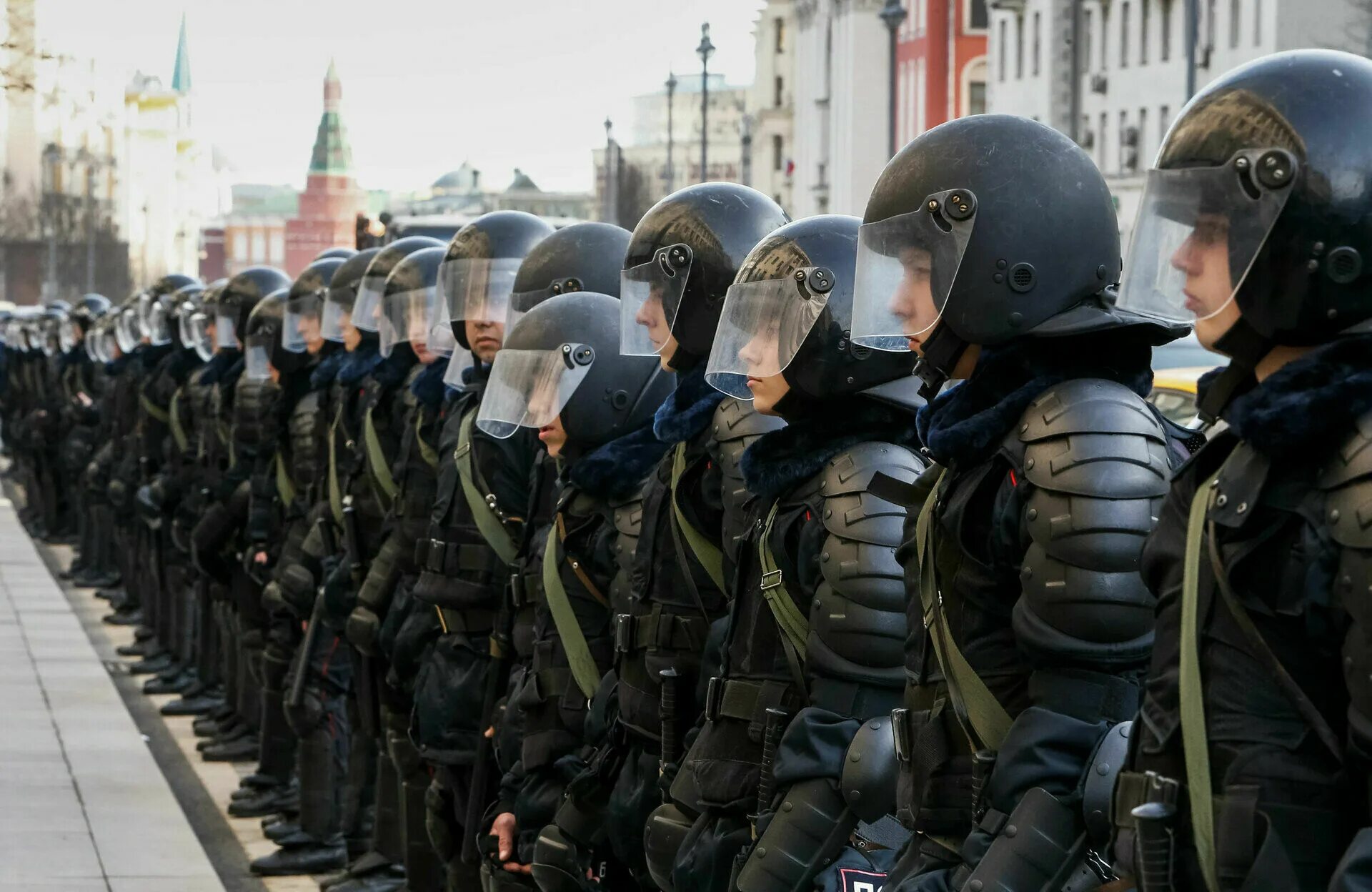 Росгвардия что это такое. Росгвардия. розгвартия. форма омона. щит спецназа.