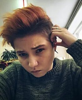 Янчик волосы