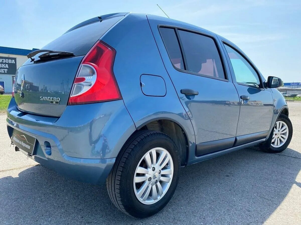 6. рено сандеро 2012г. Renault sandero 2012г. Renault sandero i 2012г. рено сандеро 2012 красный.