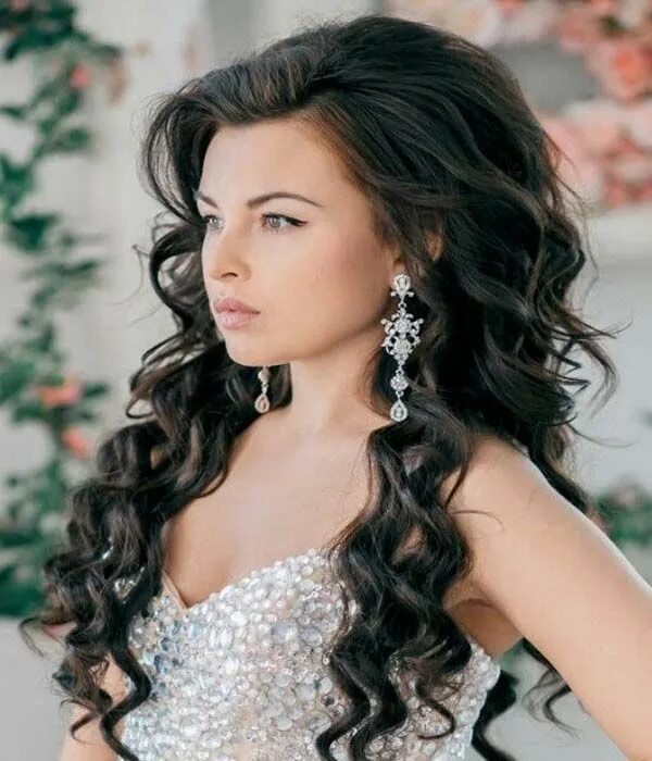 Прическа длинные волосы локоны распущенные Pin by  on Ксюша Wedding hairstyles, Curly prom hair, Loose curls long