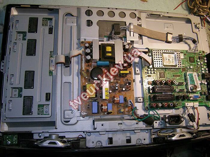 Телевизор не включается индикатор горит синий. Samsung le23r81b. samsung le32s81b. телевизор самсунг le23r81b. телевизор samsung le-23r81b 23&quot;.