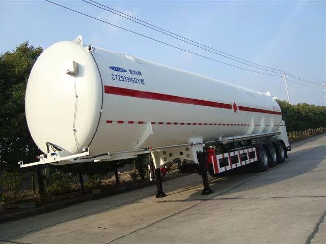 Lng tank. Lng tank. Криогенный резервуар vrv 30000/18. Lng tank. Мобильные резервуары «фасэнергомаш» для хранения спг.