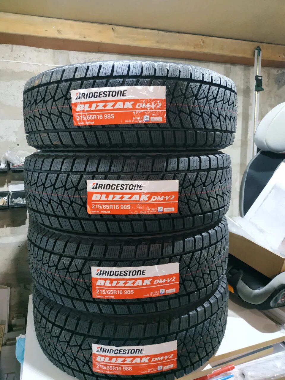 Bridgestone 215/65/16 98s Blizzak DM-v2. 215 65 16 Bridgestone. 215/65 R16 98. Bridgestone 215/65r16 98s Blizzak DM-v2 TL.