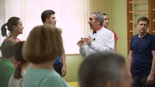 Дыхательная зарядка по стрельниковой видео. Гимнастика стрельниковой за 12 минут. гимнастика стрельниковой видео. видео дыхание стрельниковой. гимнастика стрельниковой видео за 8 минут.