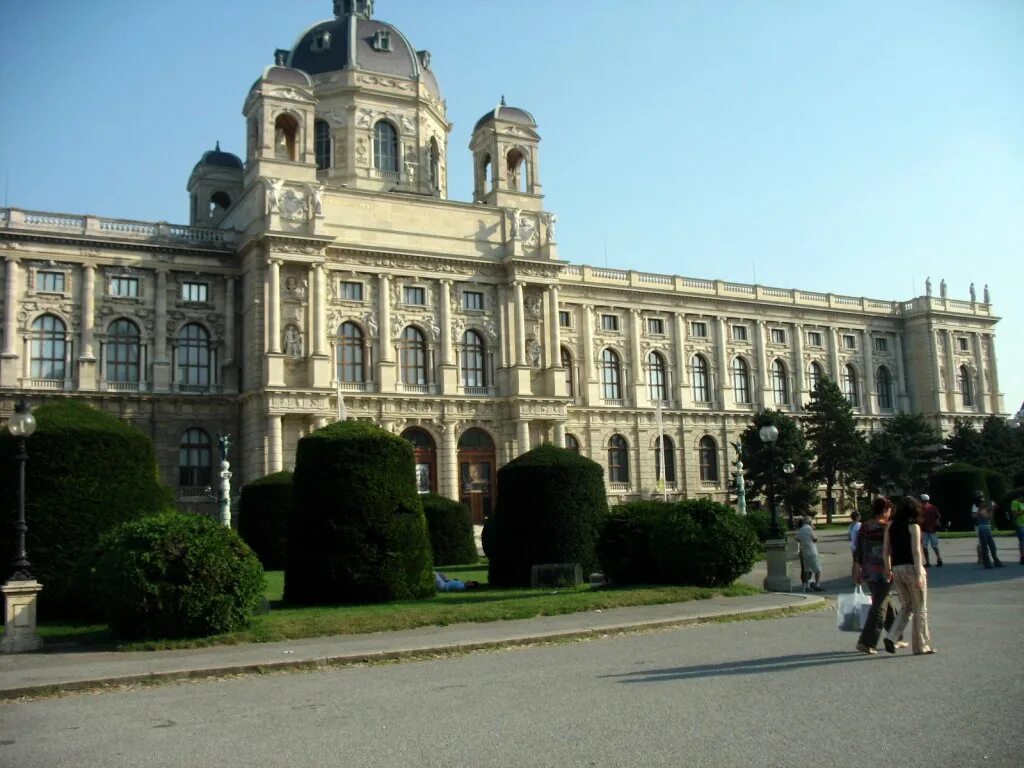 аахен ратуша. аахен источники. древнейшие столицы европы. Ypres бельгия. руанский столица нормандии.