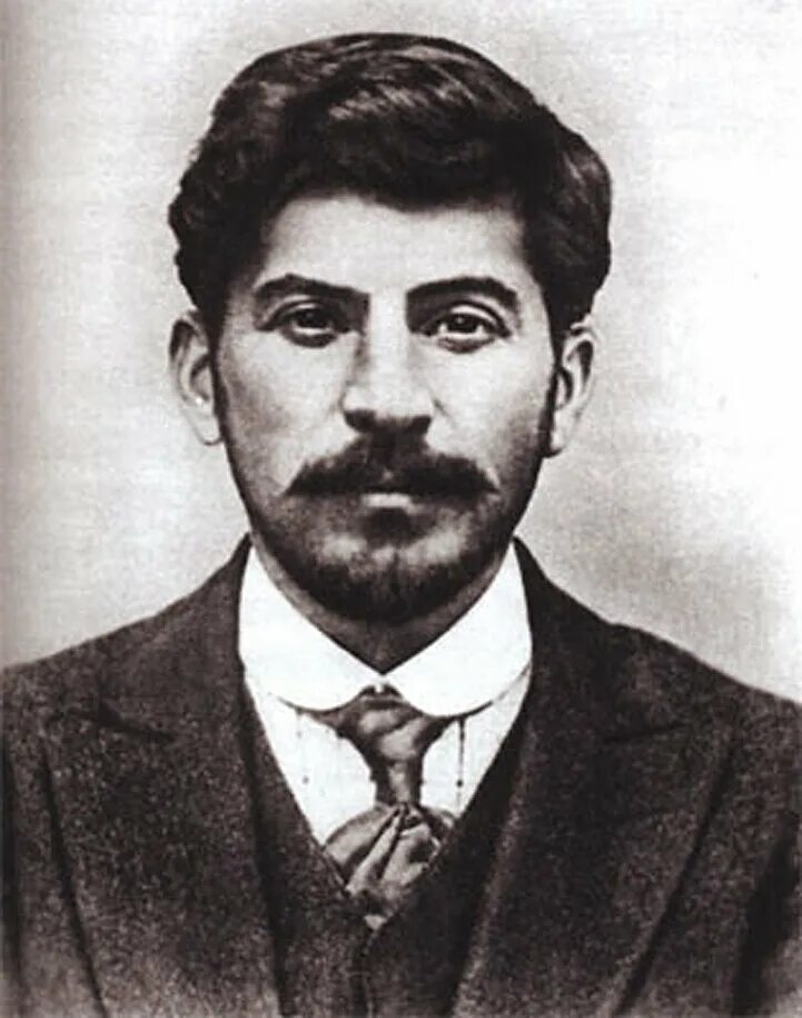 Джугашвили иосиф виссарионович. Сталин иосиф виссарионович молодой. иосиф джугашвили сталин. сталин иосиф виссарионович в молодости. джугашвили иосиф виссарионович в молодости.