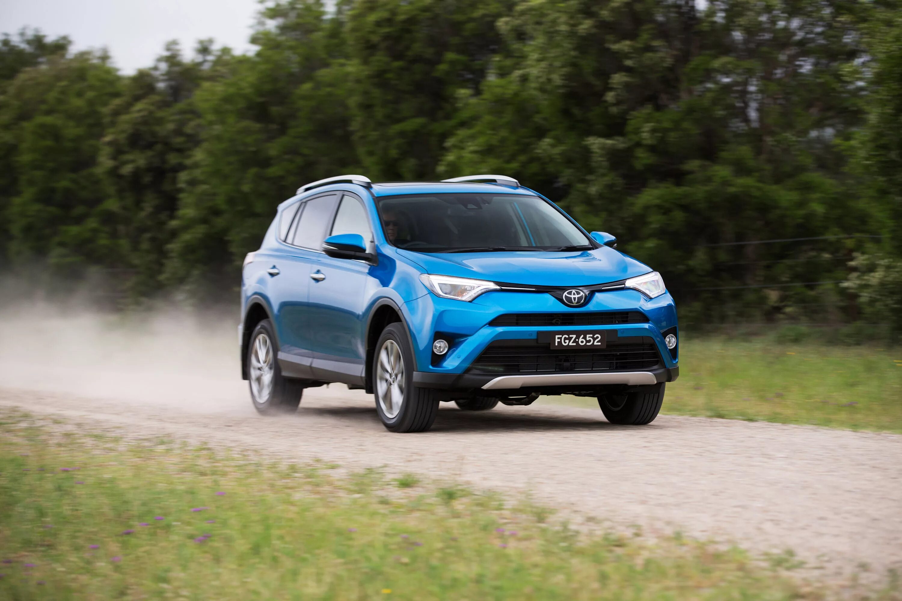 Toyota rav4 2015. Тойота рав 4 2015. Toyota RAV 2015. Toyota рав 4 2015. Выбираем рав