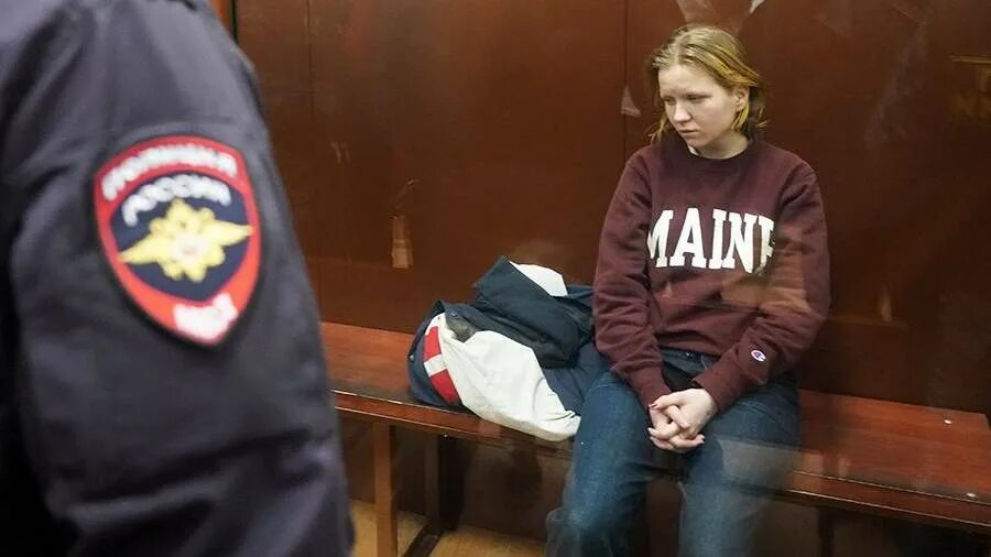 родители даши треповой. дарья трепова санкт петербург 1997. дарья трепова фото. родители дарьи треповой кто они. дарья трепова фото и биография личная жизнь.