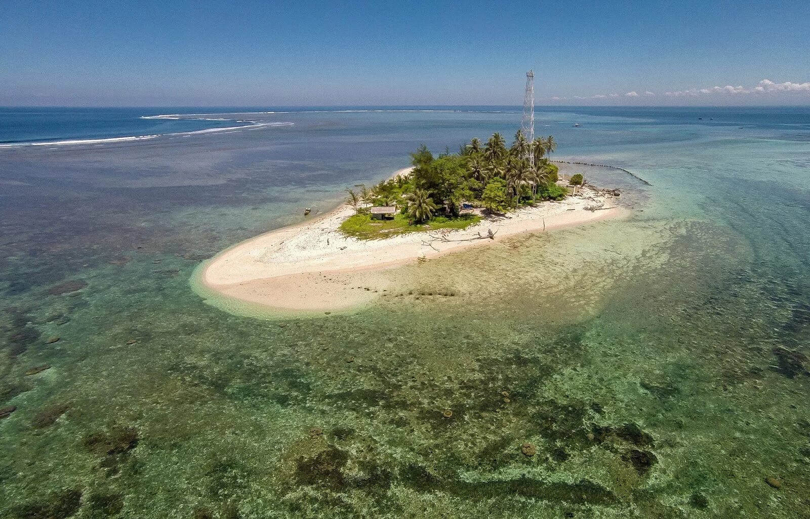 Суматра Бенгкулу. Остров Энгано. Остров Суматра город Бенгкулу. Энгано остров фото. Бенгкулу муту