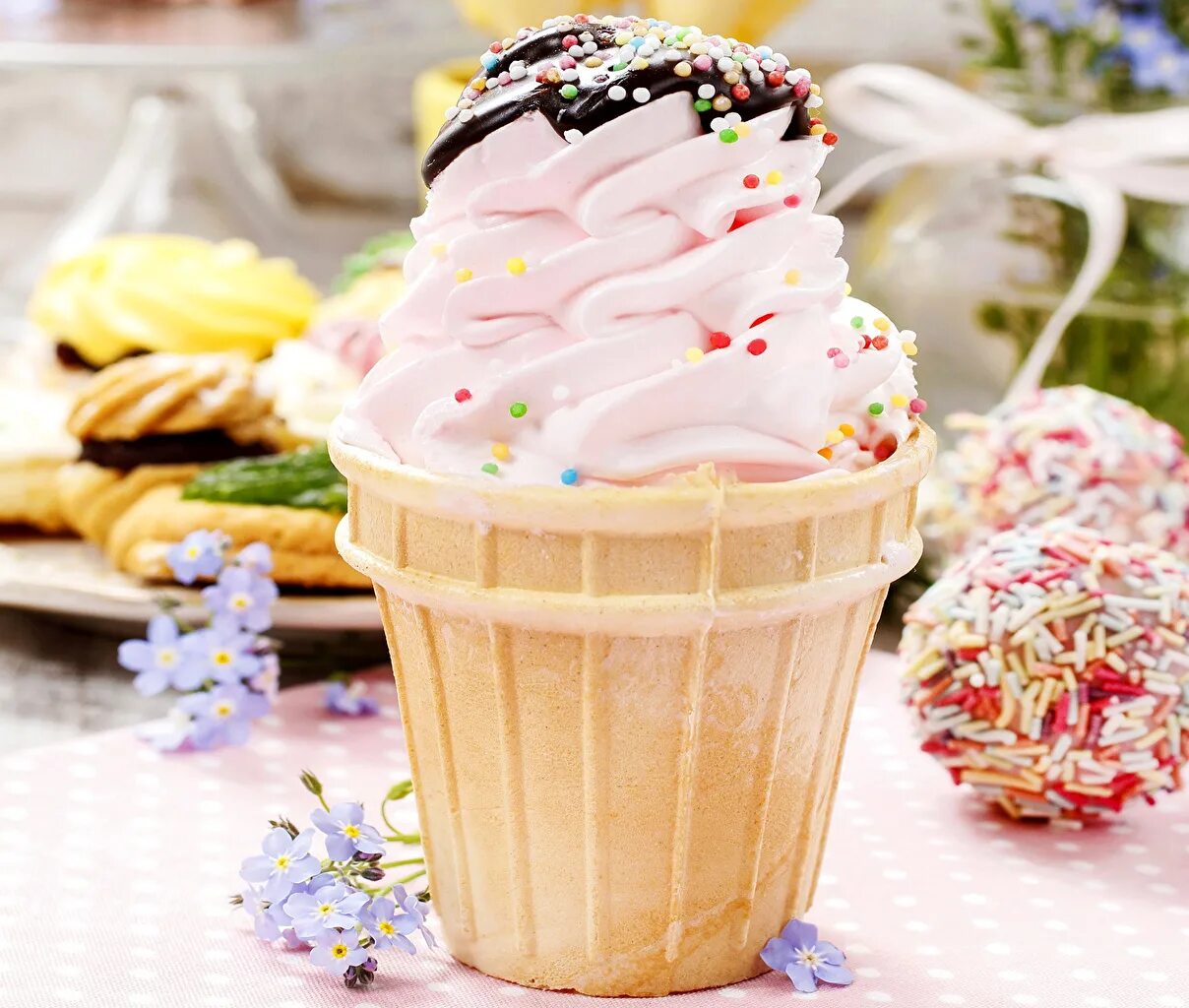 вкусняшки необычные. мороженое айс крим. красивые десерты. морожена сладость. мороженое.