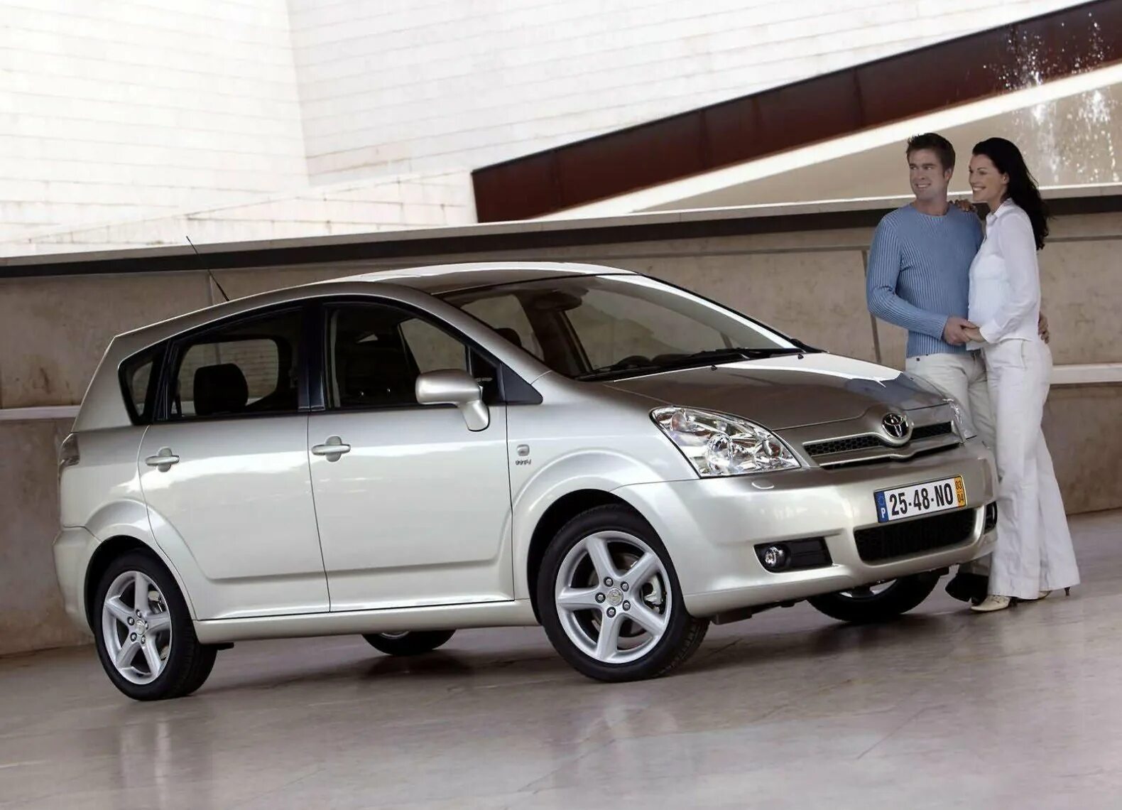 Тайота карола версо 2006. Toyota corolla verso 2001. Toyota corolla verso. Toyota corolla verso 2004. Toyota corolla verso 2001.